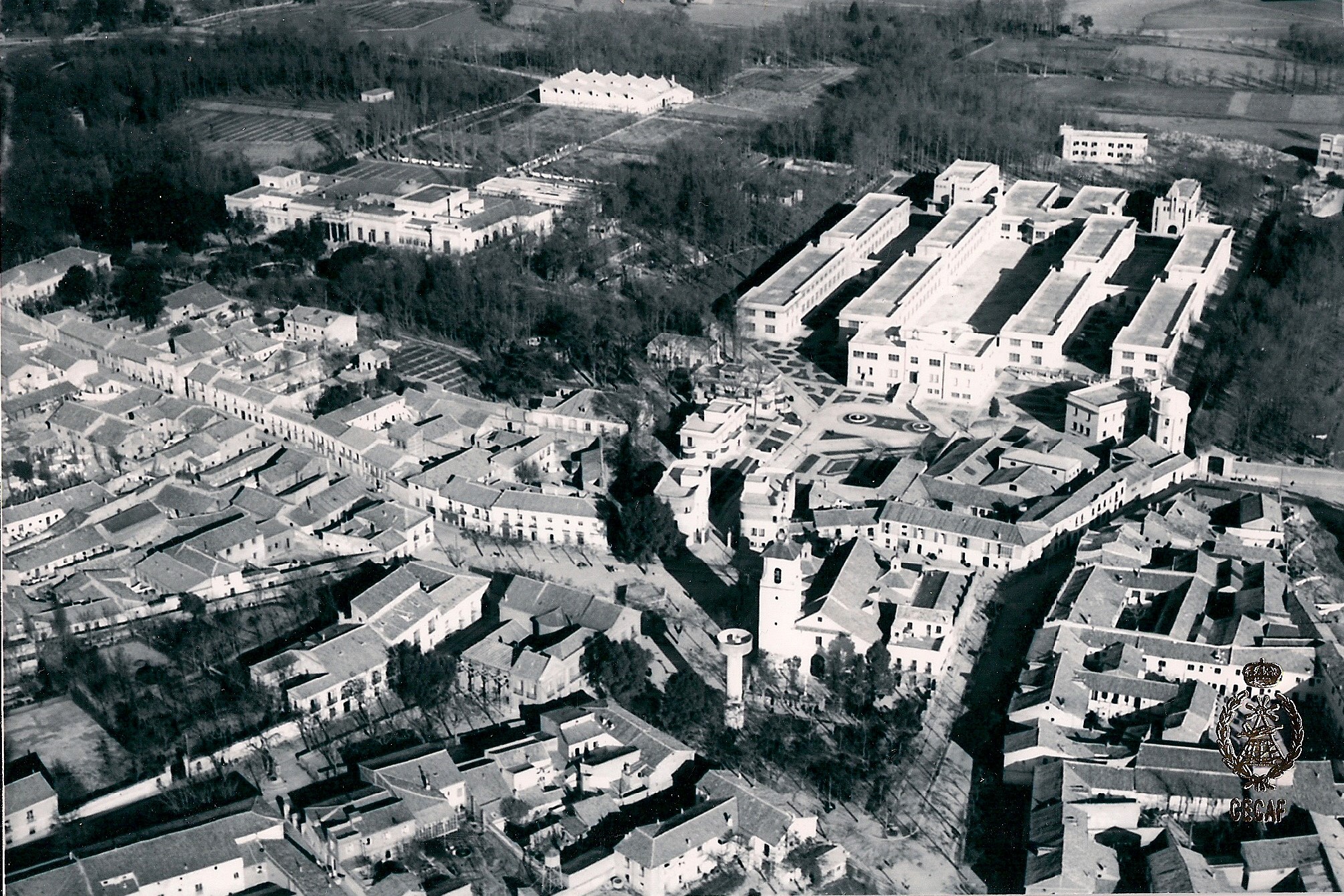 26. Vista aerea de la Plaza de Carabanchel y finca de Vista Alegre (febrero de 1935)