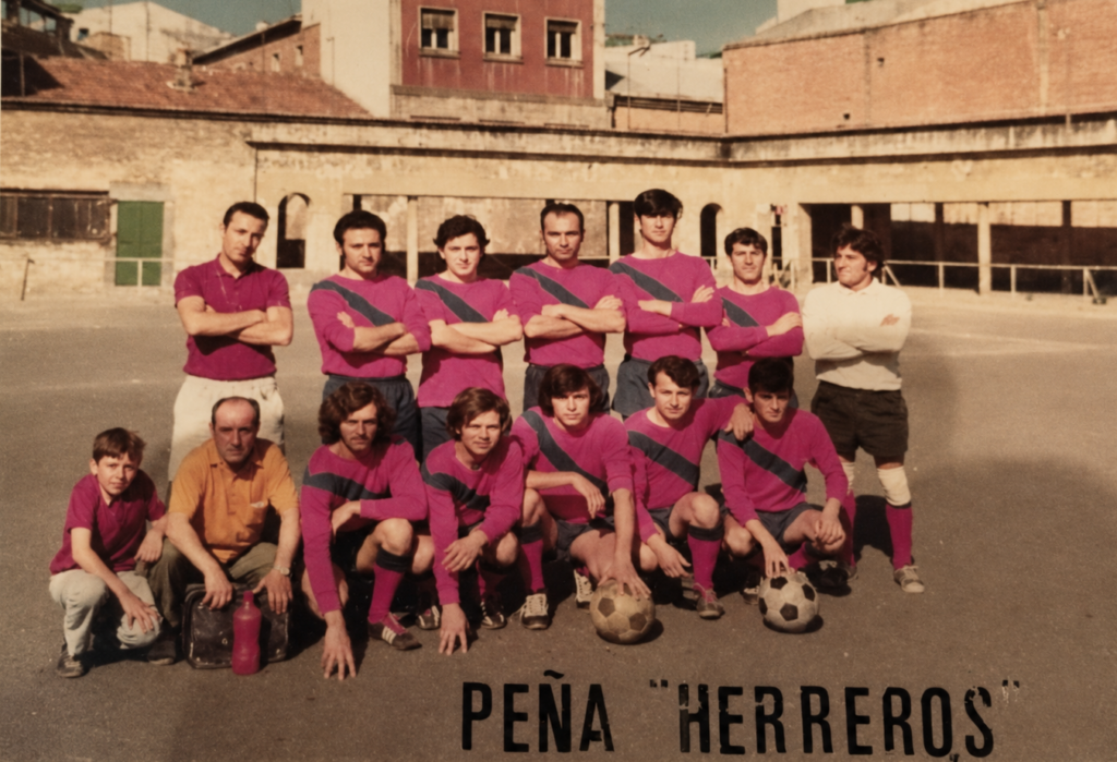 equipo herreros en el campo del Hogar